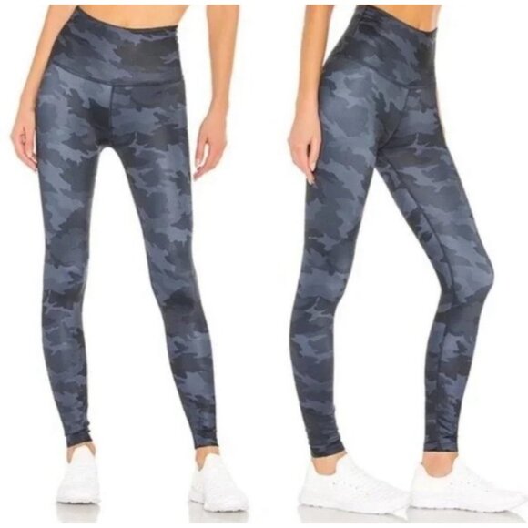 Beyond Yoga Camo Leggings Womens Medium Blue High Rise Skinny Workout Gym yoga - Picture 2 of 16